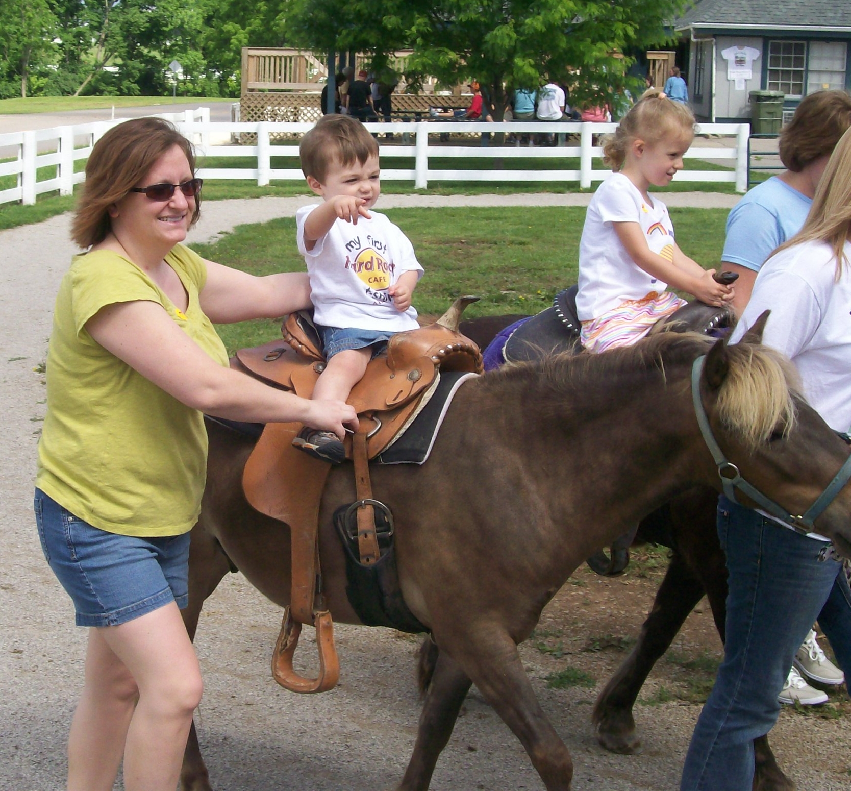 pony ride3